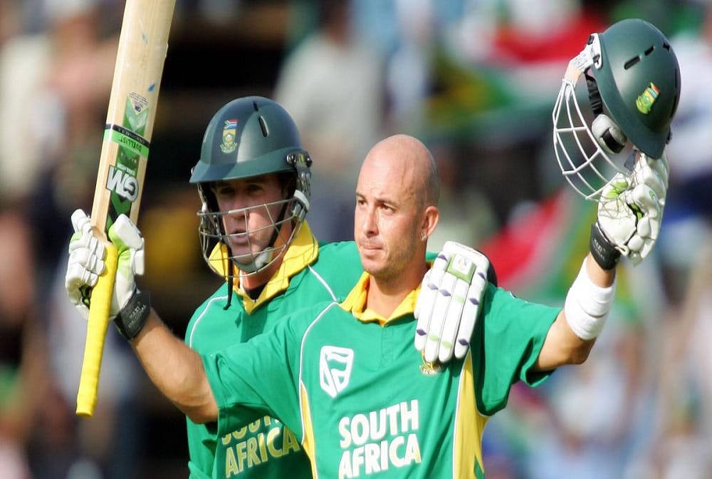 Covid-19: Herschelle Gibbs auctions bat used during South Africa epic ODI chase against Australia