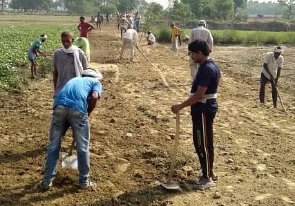 gairapraanton se ghar laute majadooron ke banenge jobakaard