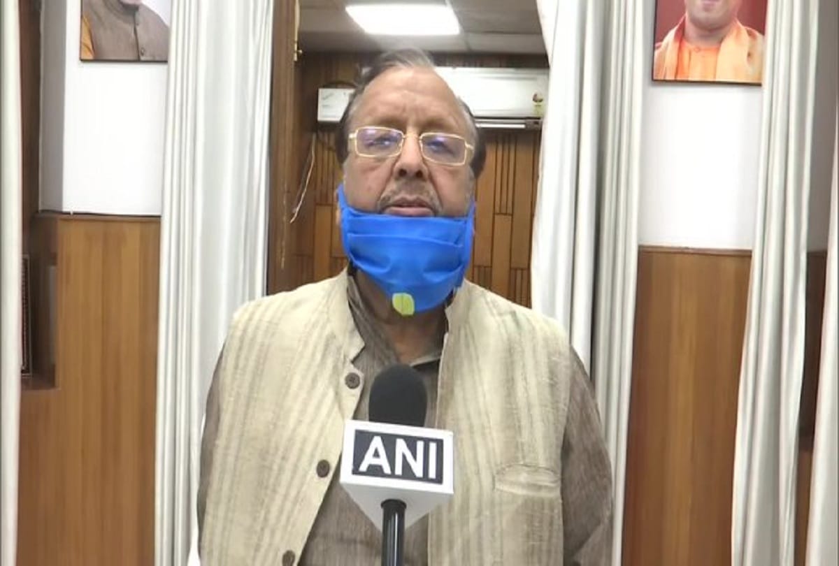 UP Parliamentary Affairs Minister Suresh Khanna Social distancing is being termed as solution to current issue If Assembly session