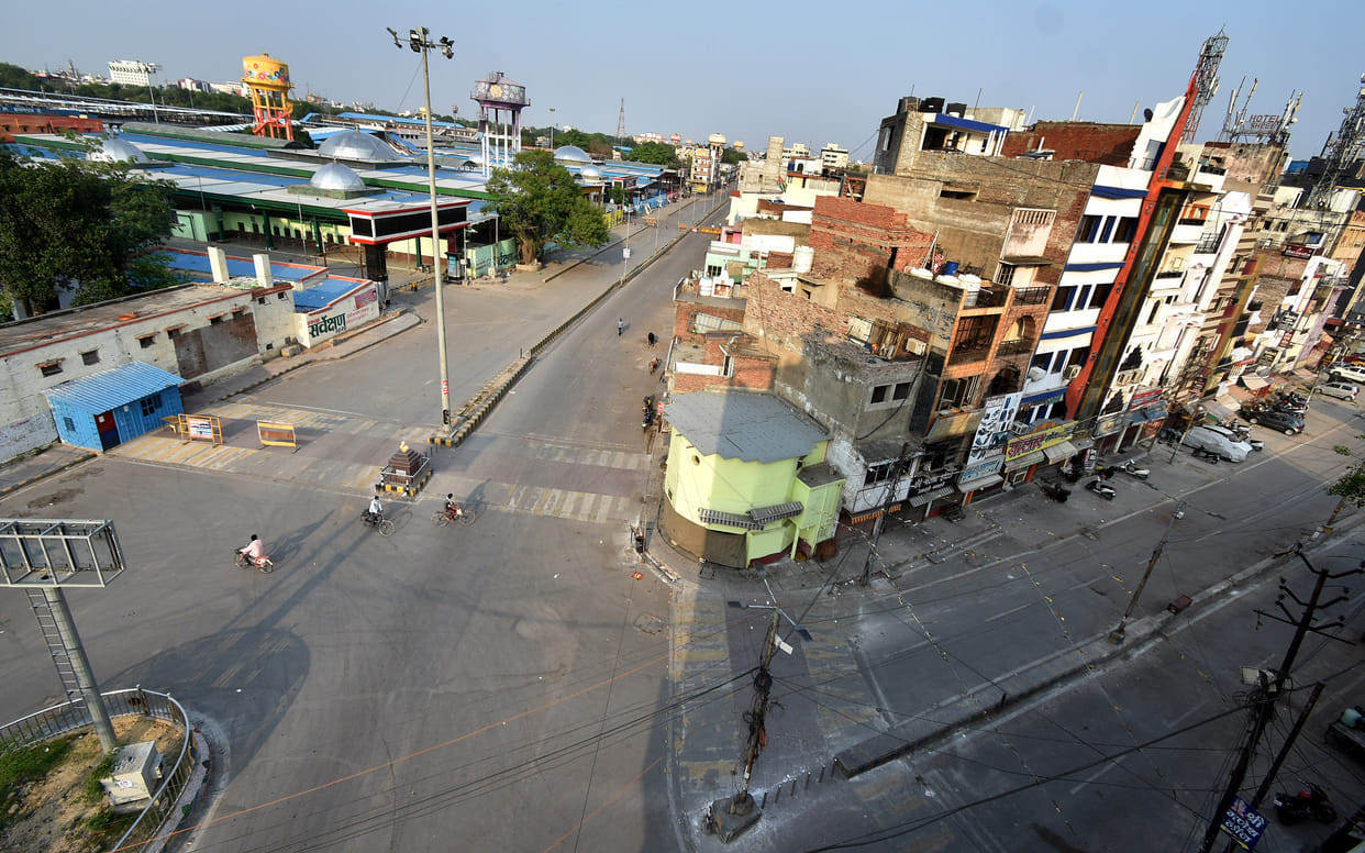 Prayagraj: loss of thousands of crores, salary of employees also stalled