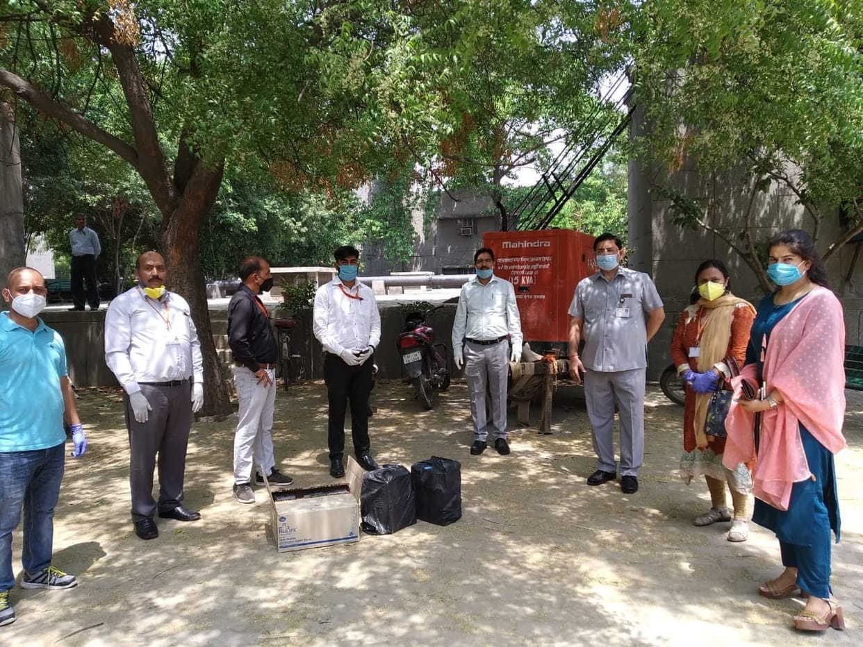 Ghaziabad: Bank of Baroda distributes security kits to Corona warriors
