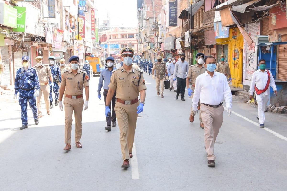coronavirus covid 19 cases 61 in varanasi commissioner and IG did route march