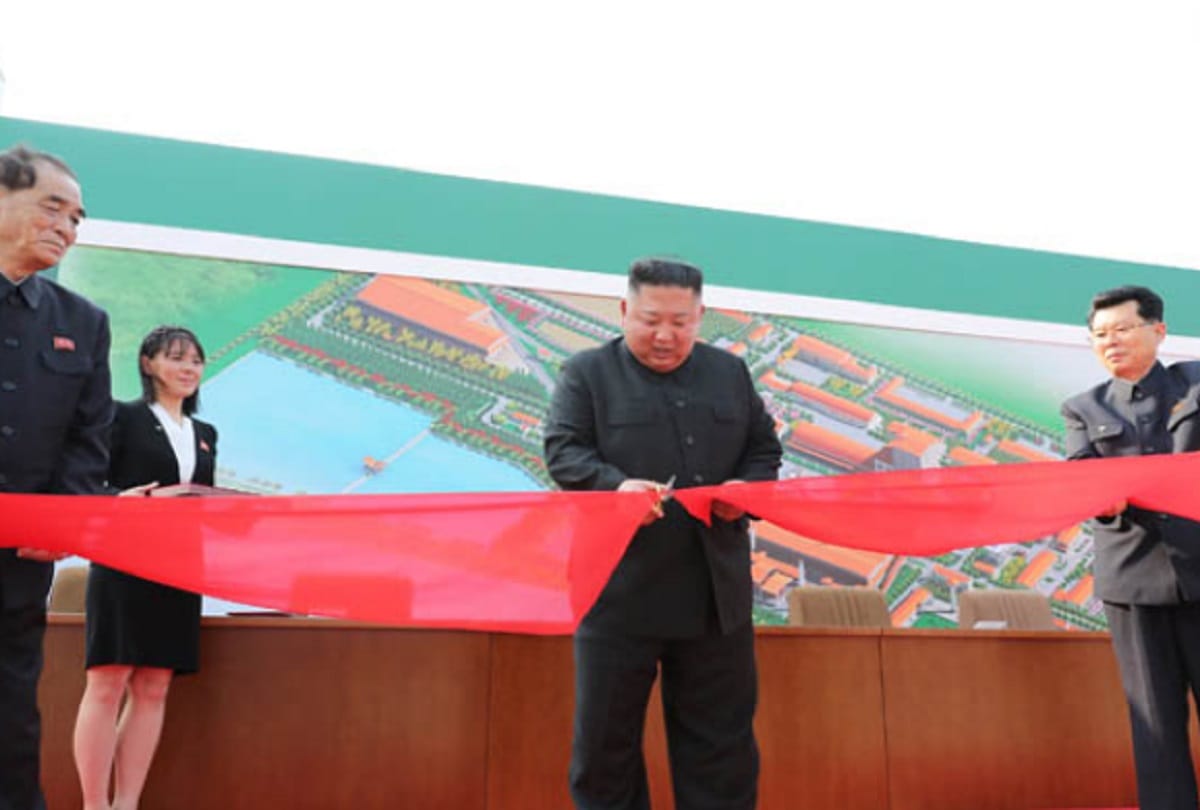 North Korea's leader Kim Jong un makes first public appearance in nearly three weeks