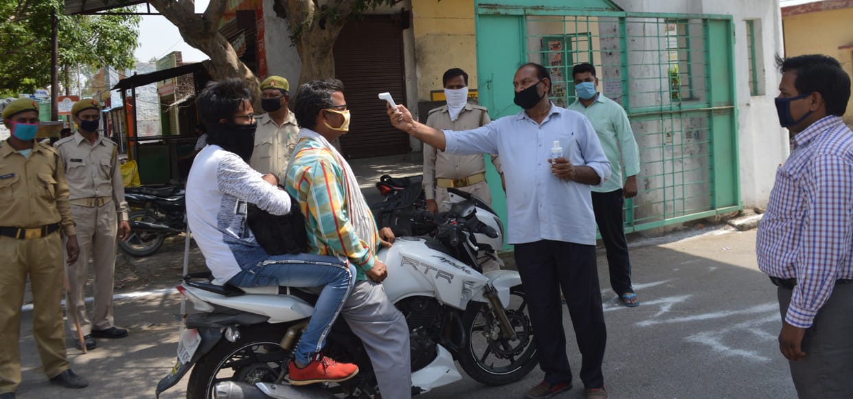 Hathras: 30 health teams screened hotspot area
