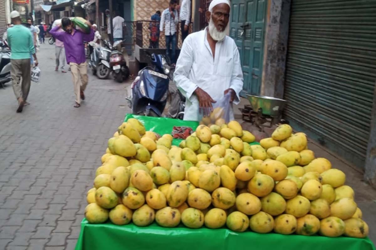 Pottery market became vegetable market, cattle traders started selling fruits