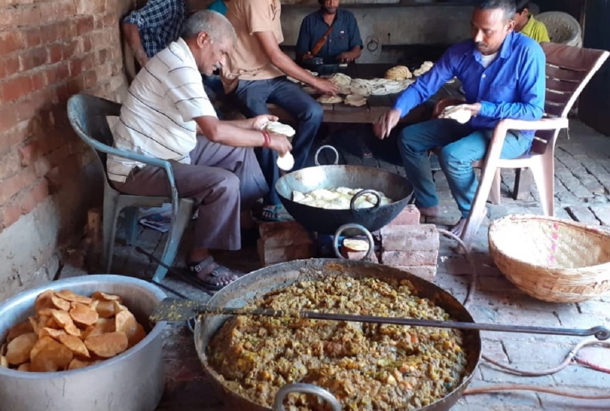 resident welfare associations are helping people during lockdown in lucknow