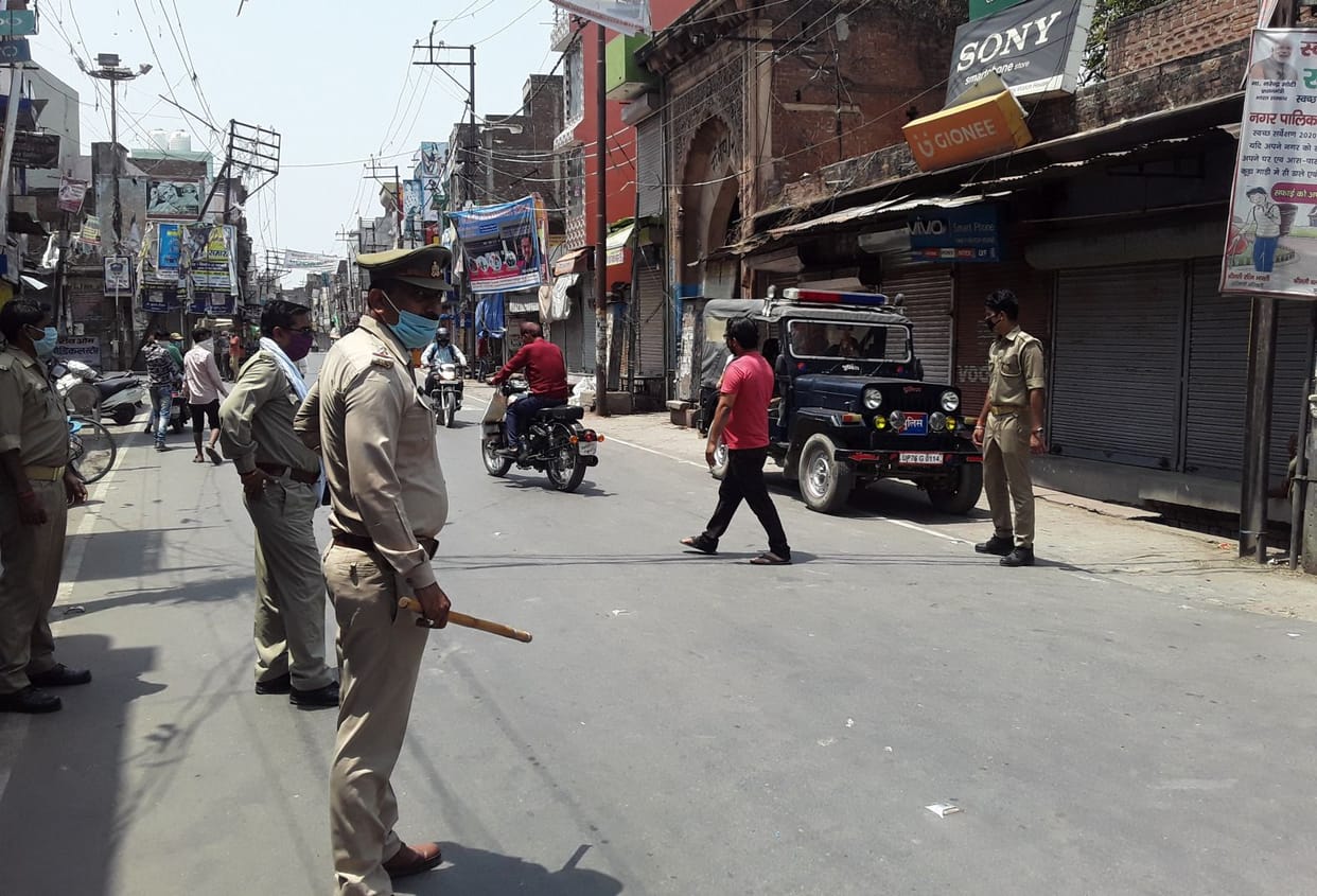 Market Gulzar in Fatehgarh, silence in Farrukhabad