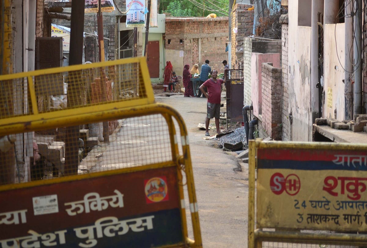 Hot spots in Prayagraj, Lukarganj, Saidabad old market and Karbalpur village of Koraon declared