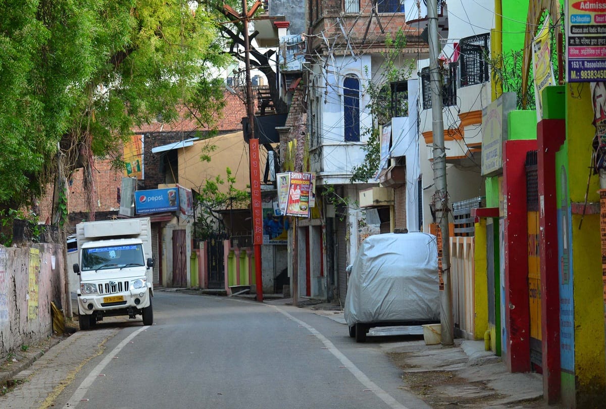 Hot spots in Prayagraj, Lukarganj, Saidabad old market and Karbalpur village of Koraon declared