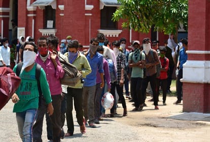 137 students were sent from Prayagraj to Madhya Pradesh