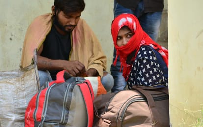 137 students were sent from Prayagraj to Madhya Pradesh