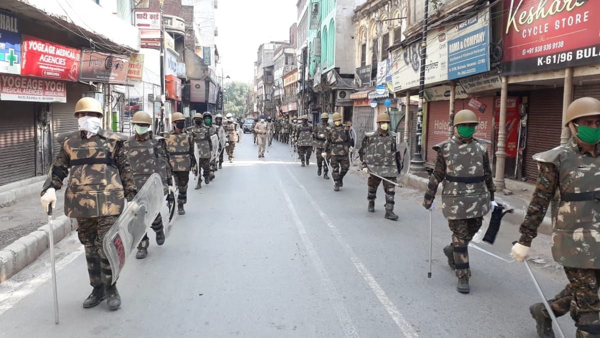 coronavirus covid 19 cases 61 in varanasi commissioner and IG did route march