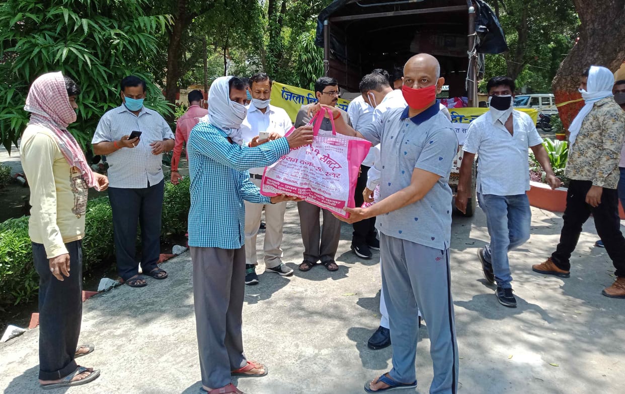 Judicial officers gave ration kits to poor families