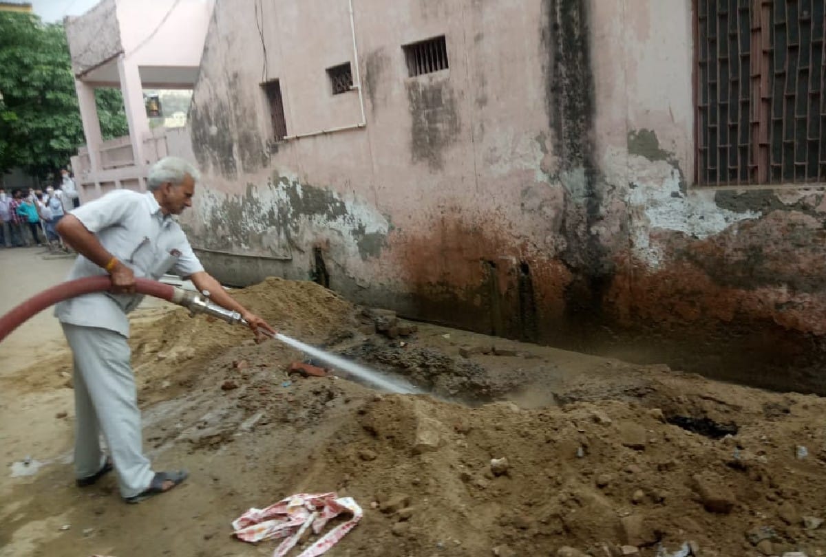 gas pipeline catches fire after leakage in agra