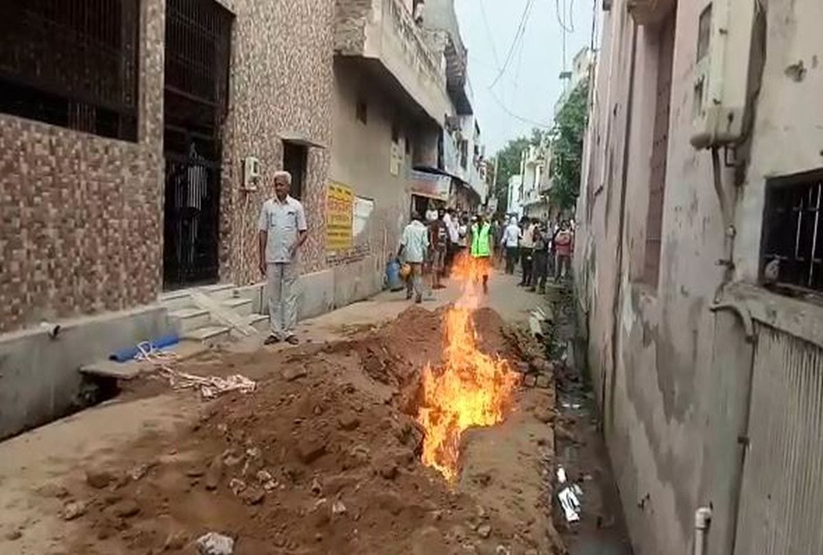 gas pipeline catches fire after leakage in agra
