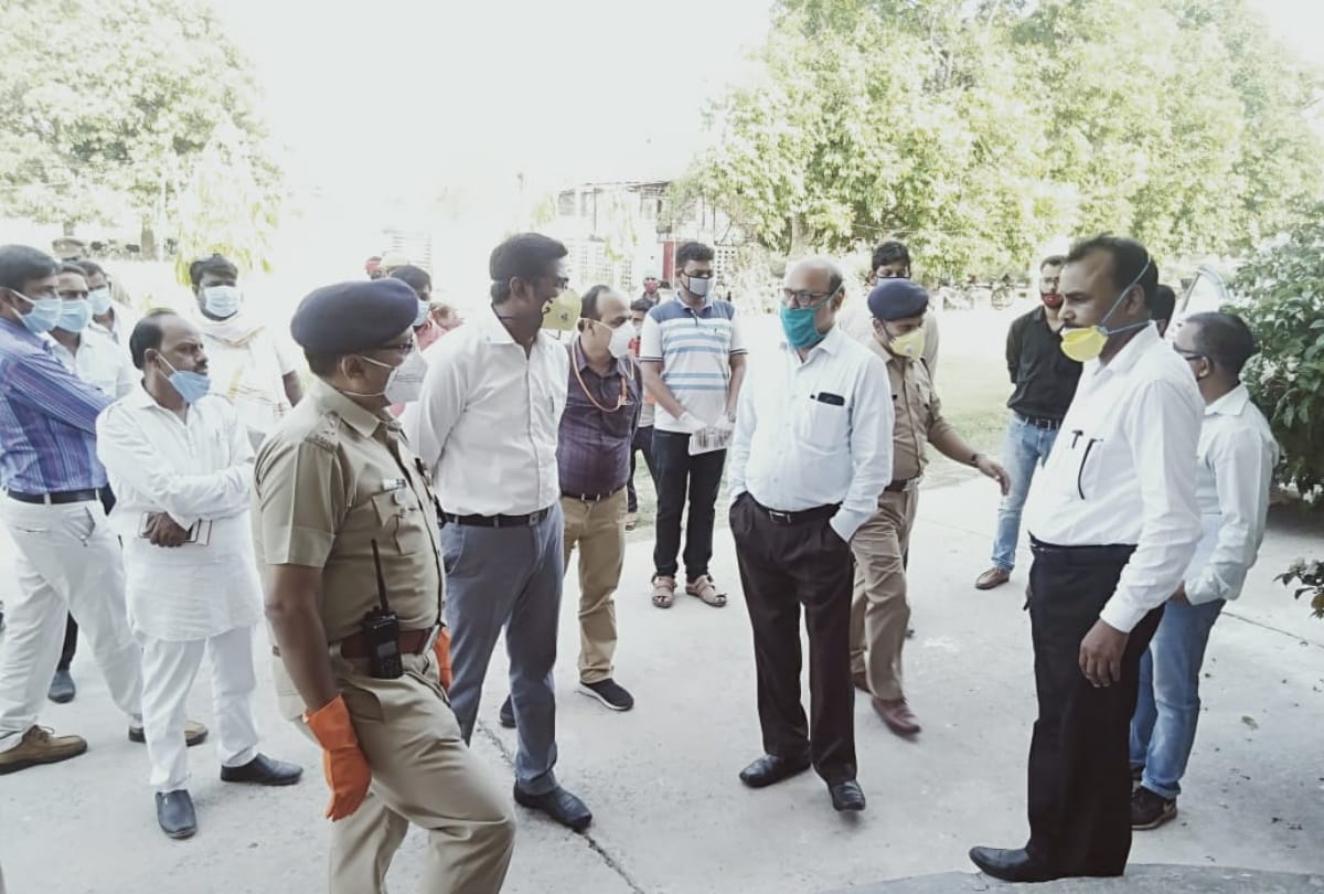 DM order not permitted open any services during lockdown in orange zone gorakhpur