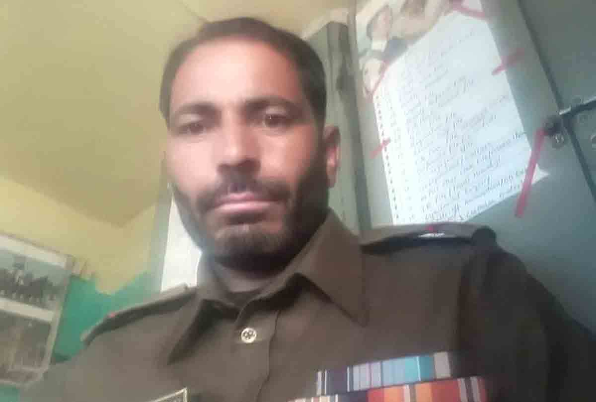 Handwara Encounter Latest News In Hindi, know about colonel Ashutosh Sharma, Terrorist received call on Colonel's phone