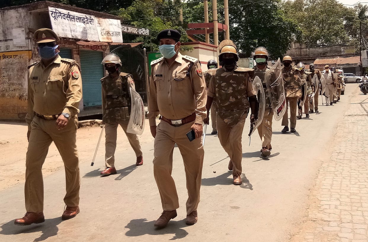 Police appealed to people to follow social distancing on foot