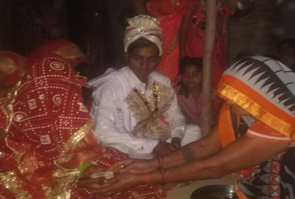 Marriage In Lockdown At Kasganj Groom Wedding Bride By Bike
