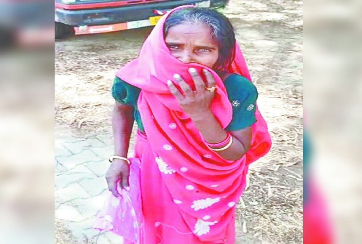 old woman 50 km walk in the hope of government help in lockdown