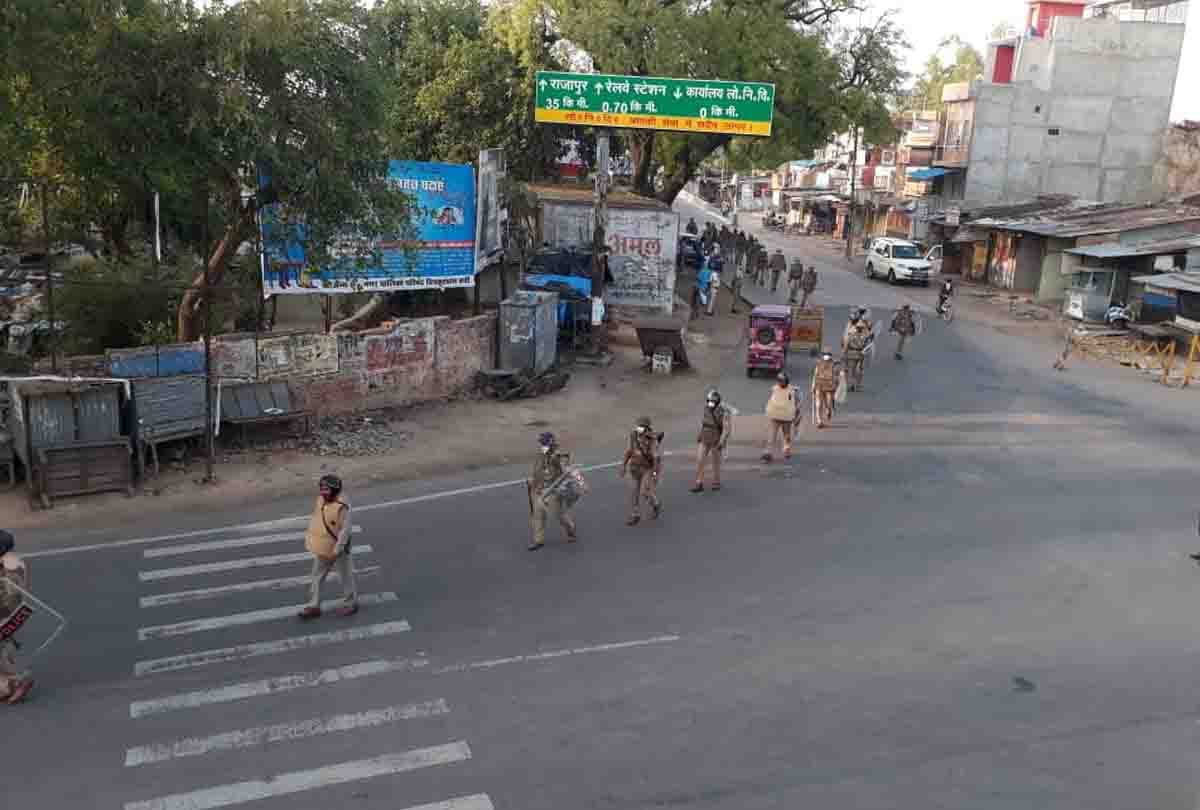 UP Lockdown News in Hindi: condition of districts of up, Coronavirus news, UP Lockdown news