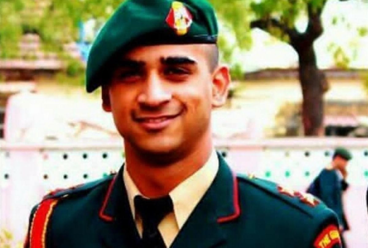 Mourning for Martyr major anuj sood in Kangra himachal pradesh
