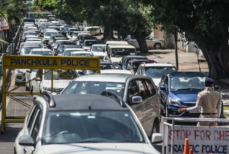 Chandigarh-Panchkula border's roads has Jam after Relaxation in lockdown
