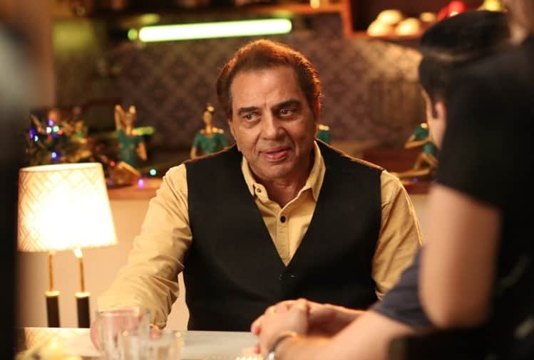 dharmendra will soon be seen on screen this film currently he in his farm house