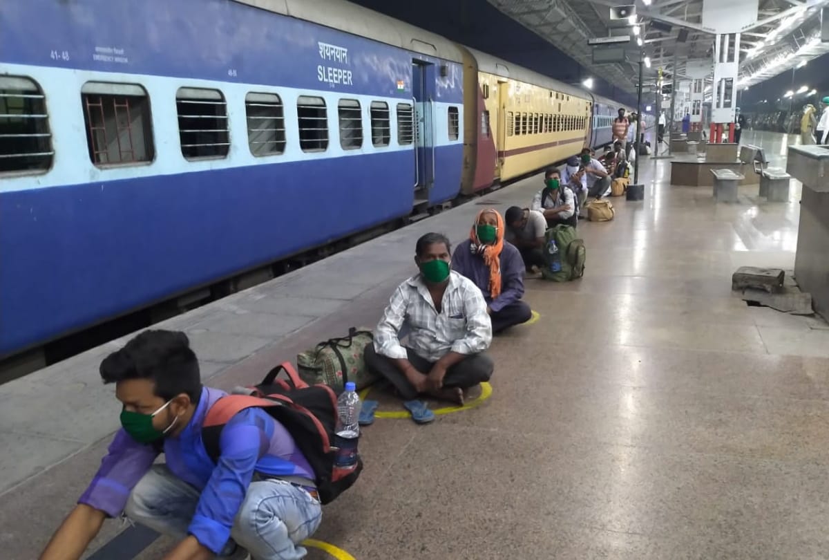 Shramik special train Arrived mumbai to gorakhpur with 1200 laborers