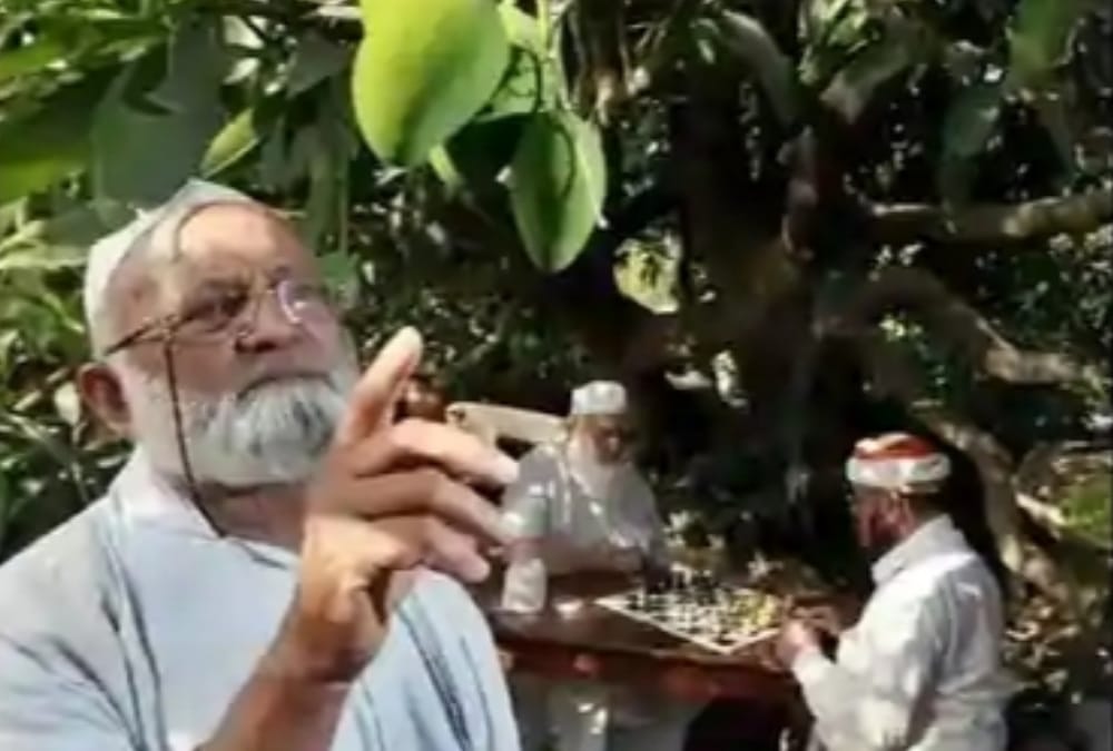 mango Man Kalimullah Khan dedicated new variety of mango to Corona fighters