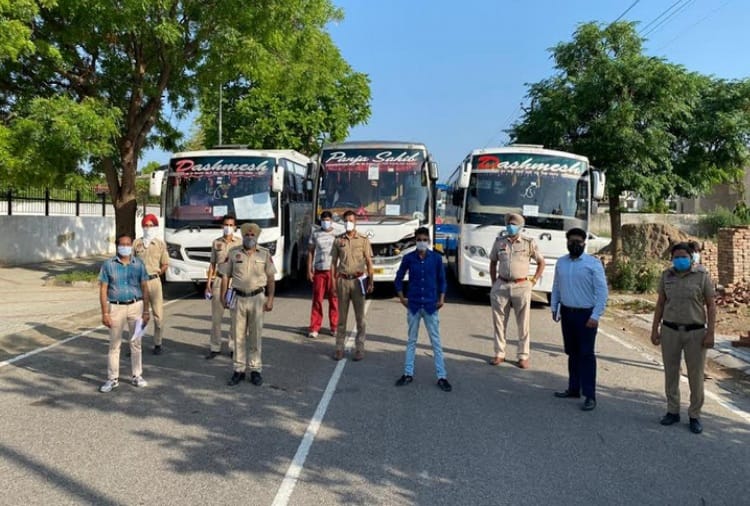 Coronavirus, Lockdown, Curfew, Kashmiri People Returned Back from Mohali