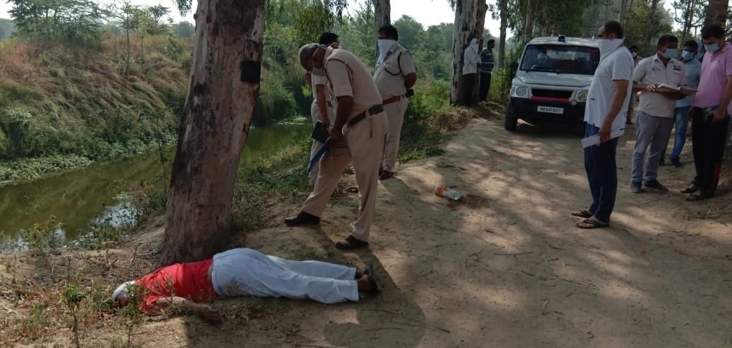 Delhi policeman and neighbor shot dead in the morning