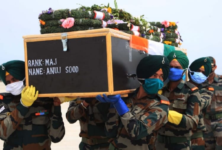 Handwara Encounter, Indian Army, The body of Martyred Major Anuj Sood reached in Panchkula