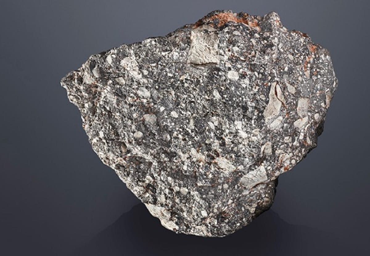 13.5 kg Moon piece selling at Londond auction house in britain in 19 crore rupees