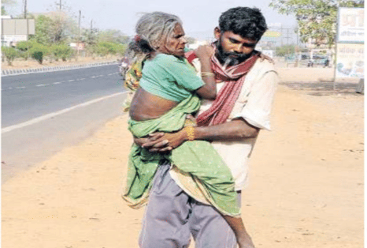 Riteish Deshmukh Reaction on Migrant laboures Railway Fare Says as a Country We Should Help Them