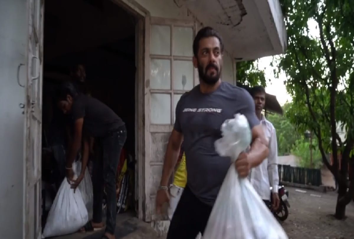 salman khan shared a dance video with Sonakshi Sinha and specially abled kids on world down syndrome day