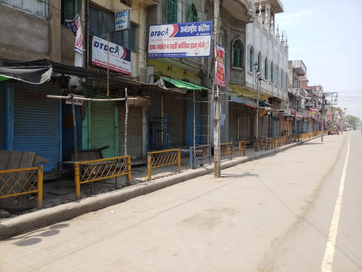 Somwari market is silence today during lockdown before the crowd was horrible in chanduali
