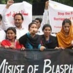 पाक में अल्पसंख्यकों पर अत्याचार