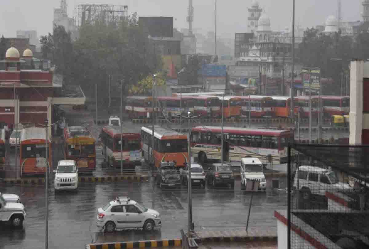 Weather Forecast Update Today in UP Latest News: Rain in many cities of UP