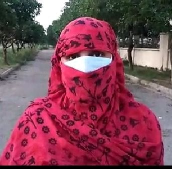 People leave dogs on health workers reaching to survey colonies