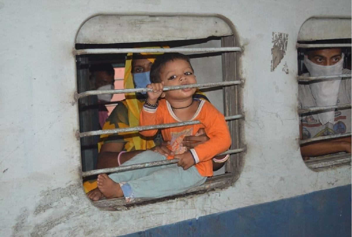 New dispute between Center and Maharashtra gov over labor special train