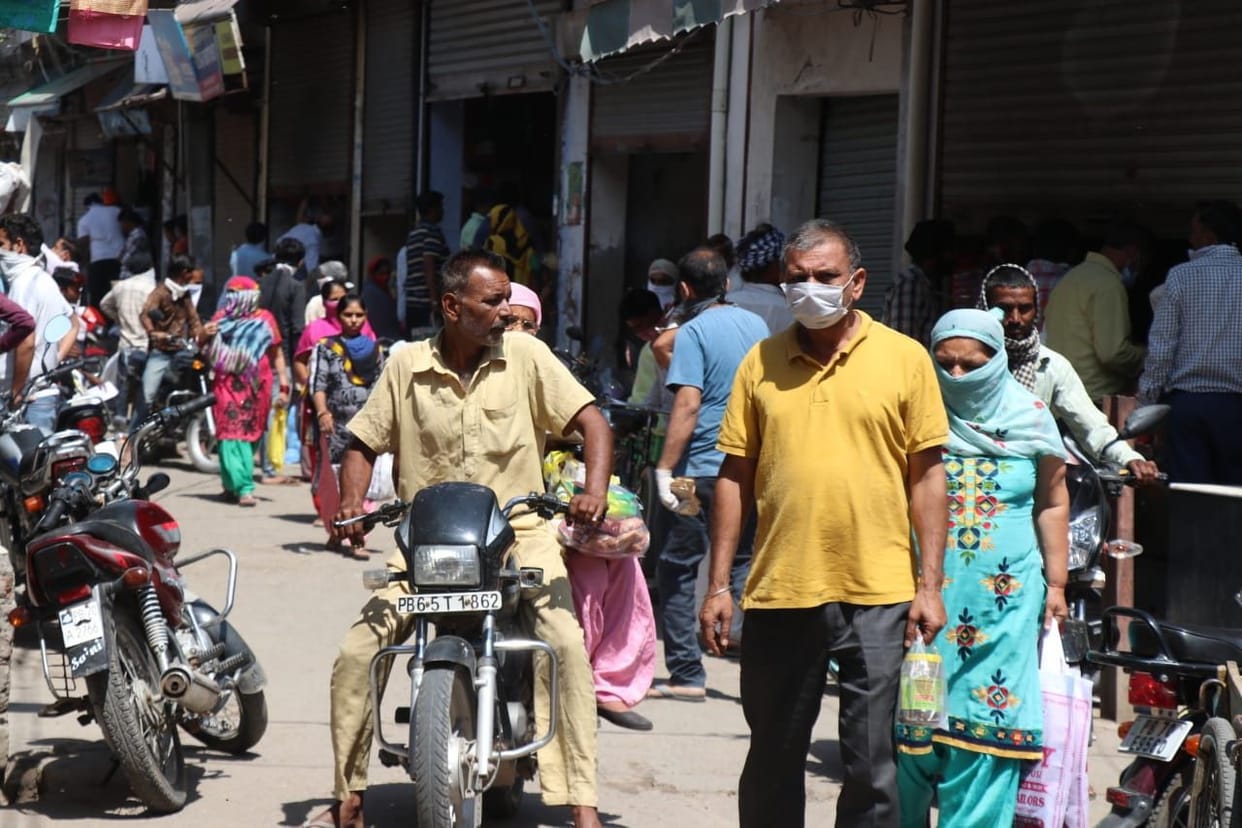 Derabassi market gets crowded as curfew relaxes
