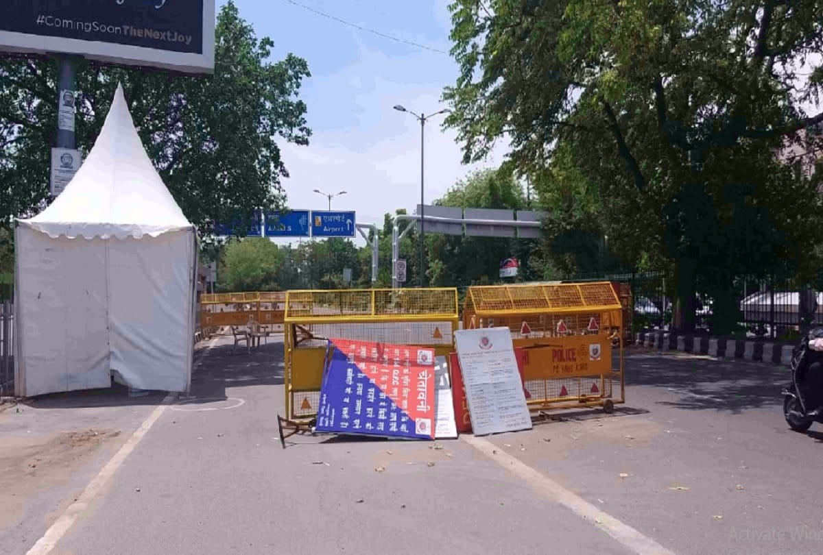 Delhi Police not checking vehicles anywhere on first day of lockdown 3