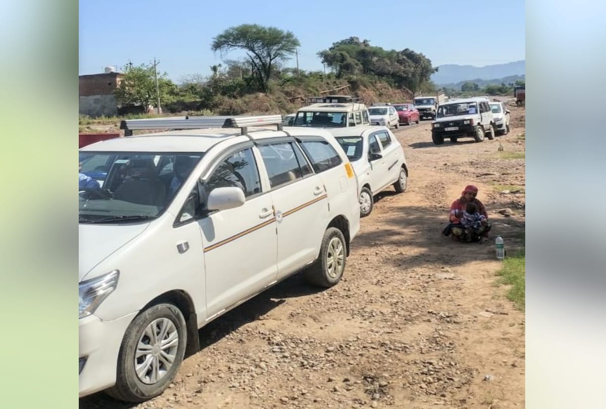 violation of Center's instructions, Punjab Police stopped Himachal's vehicles