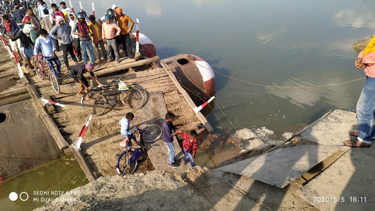Peep slipped, vehicular traffic stopped on bridge