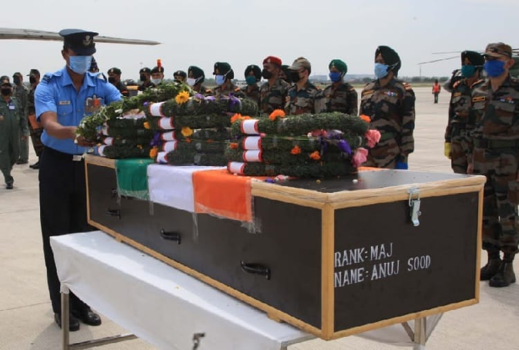 Handwara Encounter, Indian Army, Kupwara Martyrs, Major Anuj Sood Funeral