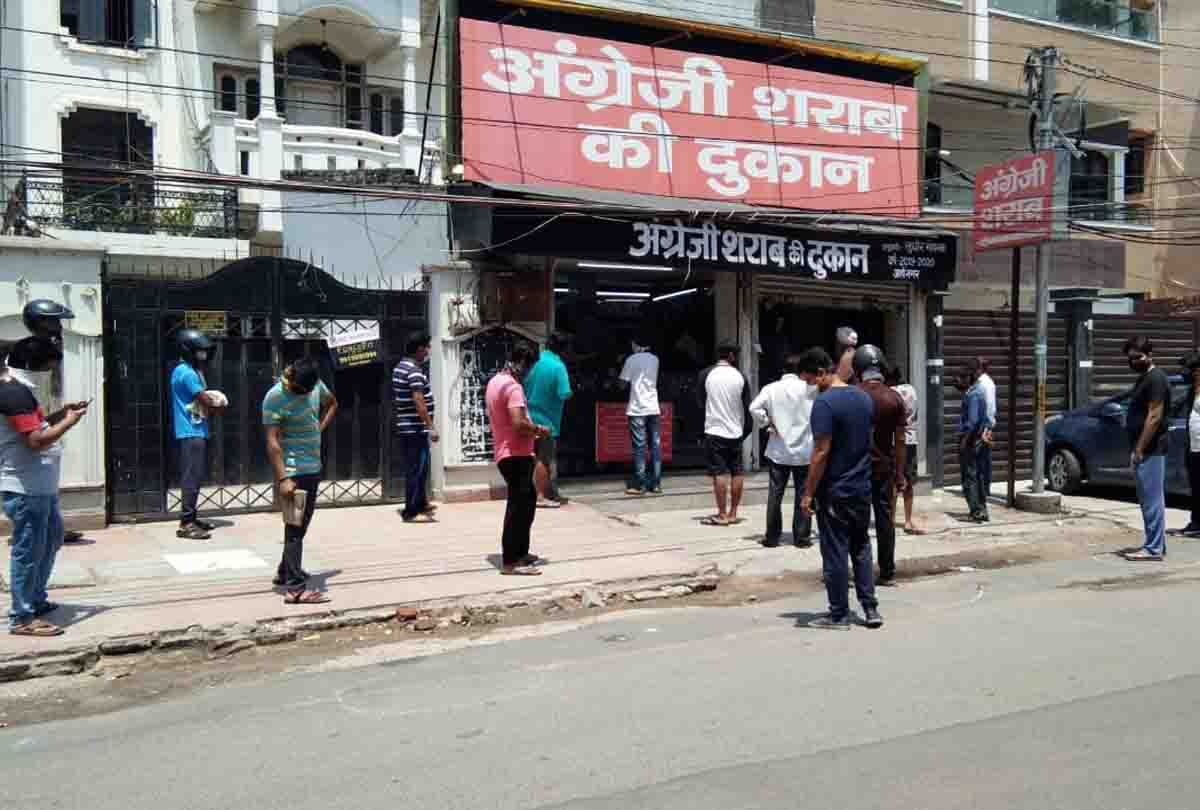 4.25 crore liquor sold in a day