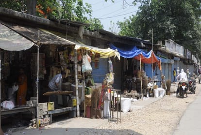 Merchants remained confused in Pratapgarh on first day, only 20 percent shops opened