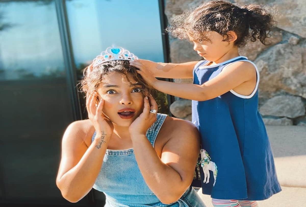 priyanka chopra share her pic in denim short dress that price can amaze you