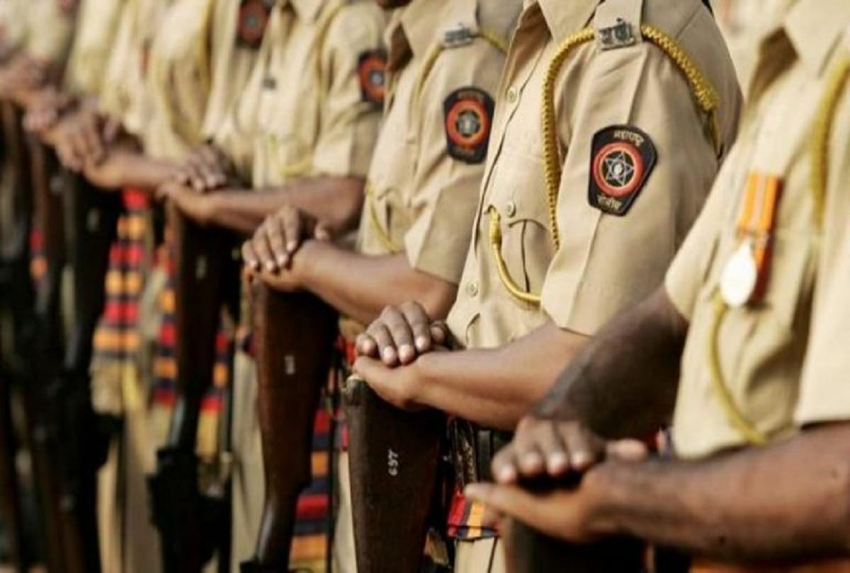 12 policemen from same police station in Mumbai infected with coronavirus